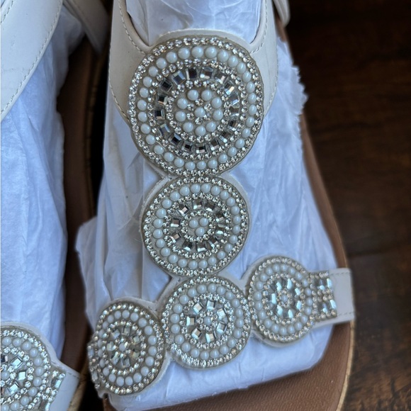 Skechers White Beaded Women's Sandals - Picture 3 of 7